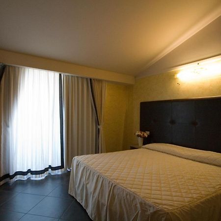 Hotel Briganti Qualiano Room photo