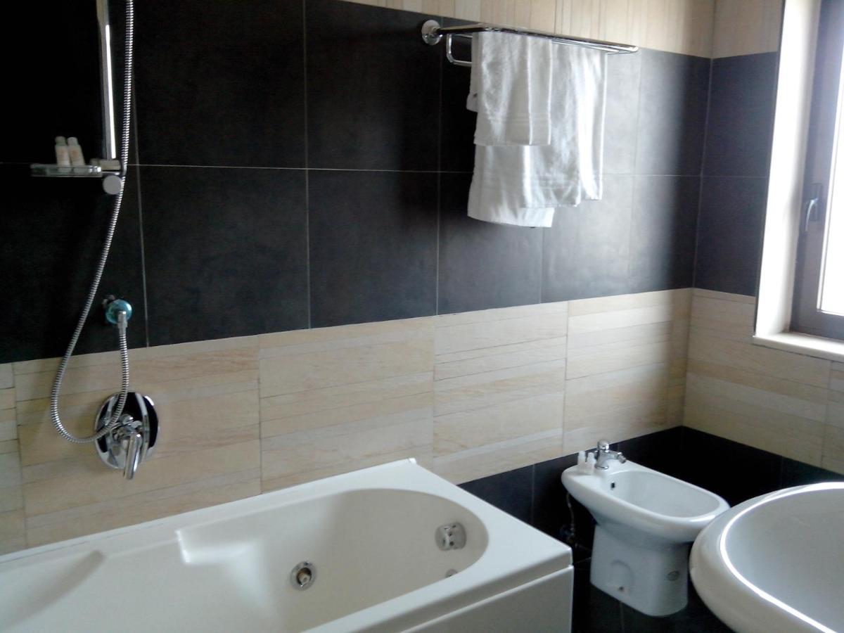 Hotel Briganti Qualiano Room photo