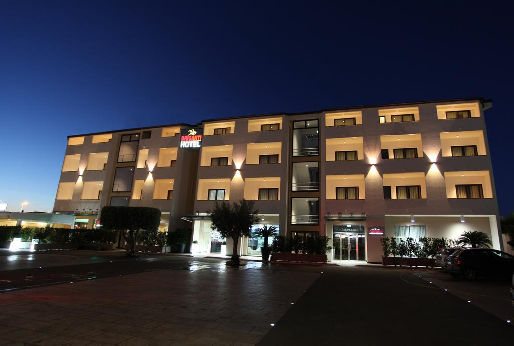 Hotel Briganti Qualiano Exterior photo