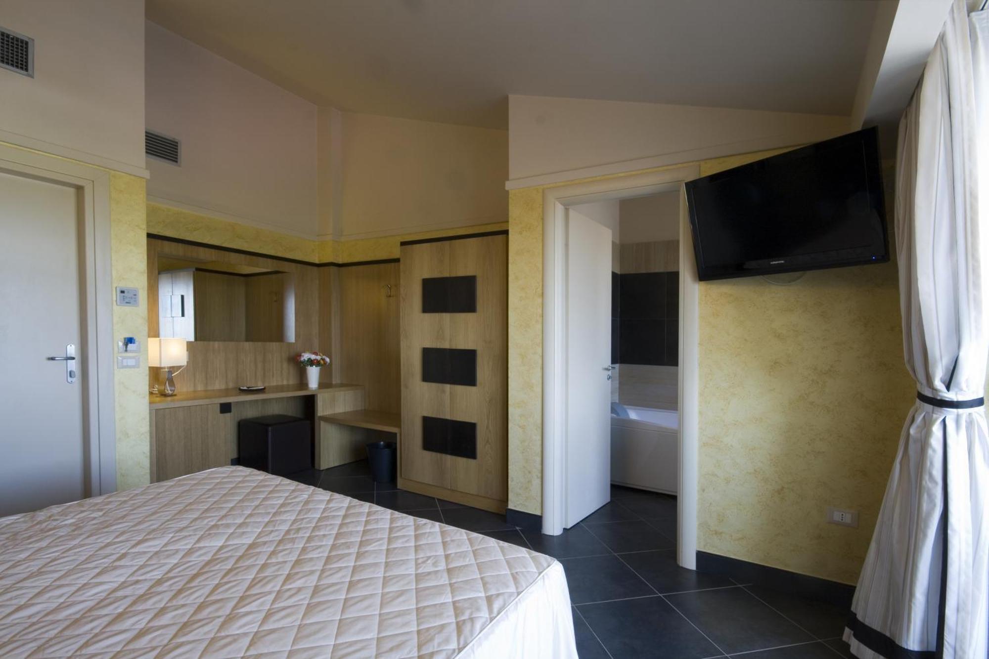 Hotel Briganti Qualiano Room photo