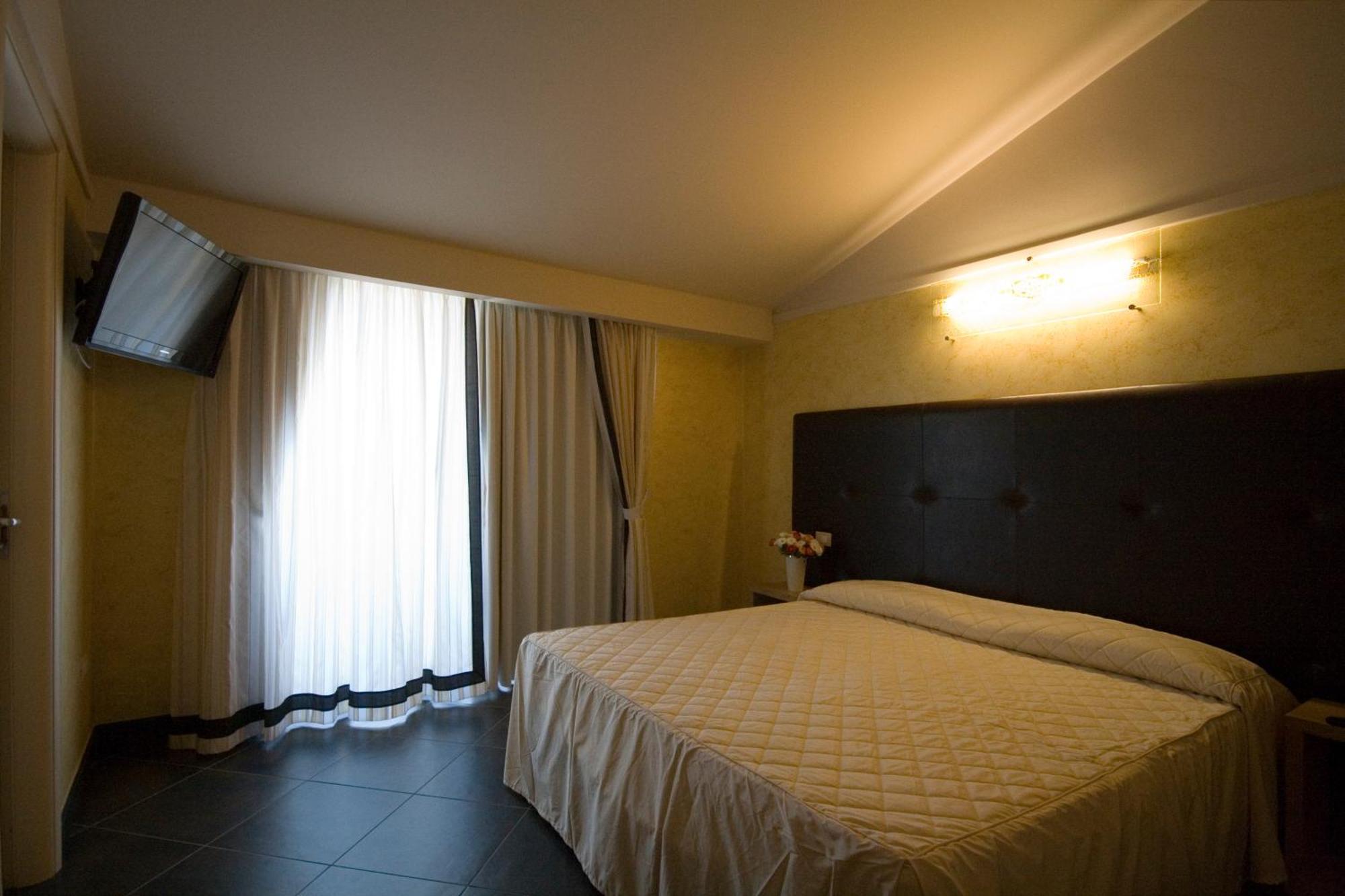Hotel Briganti Qualiano Room photo