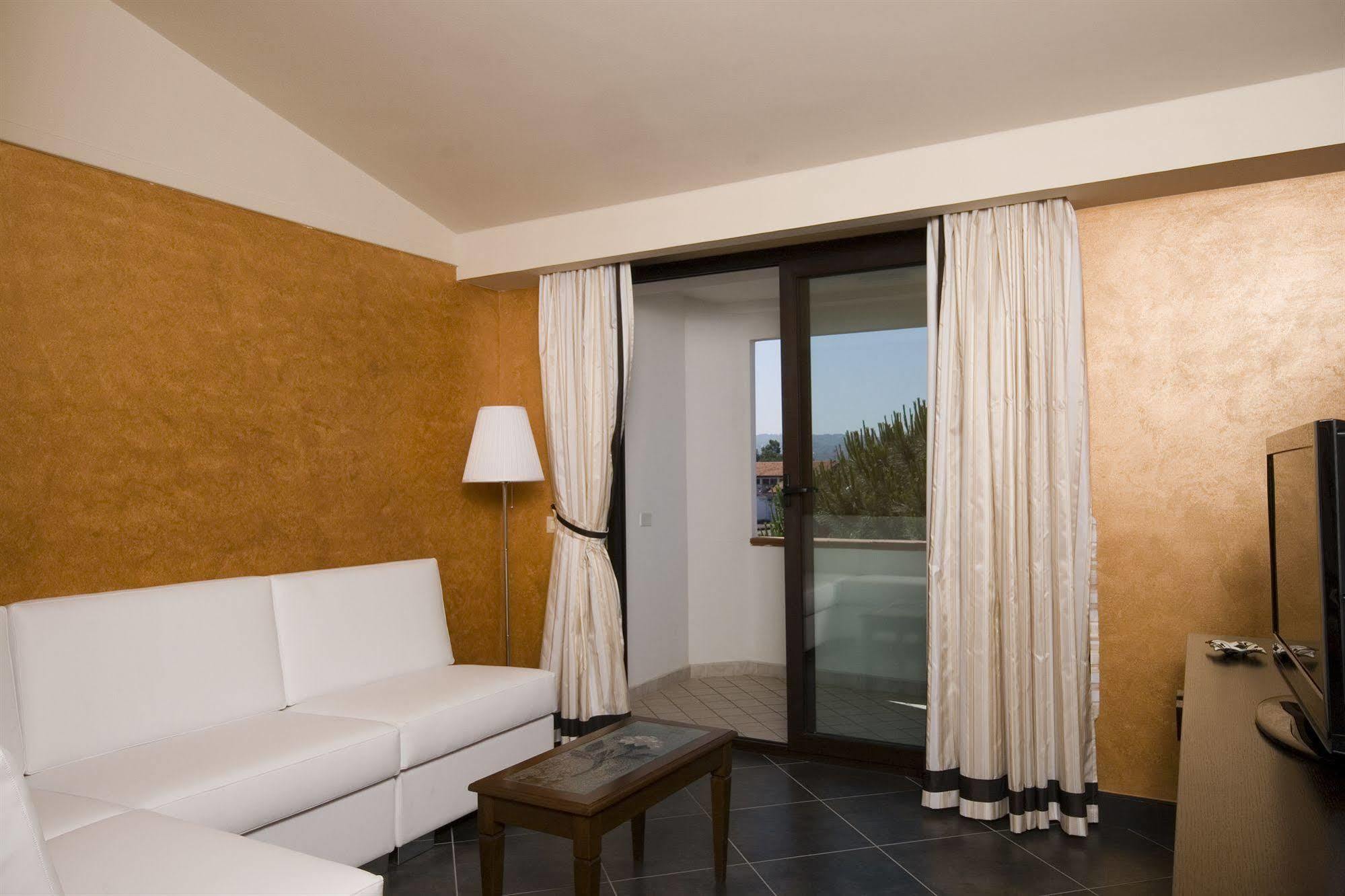 Hotel Briganti Qualiano Exterior photo